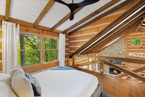 3 bedrooms, desk, free WiFi