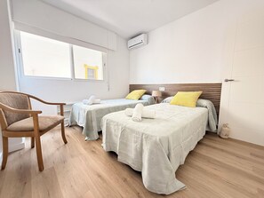 2 bedrooms, in-room safe, desk, free WiFi