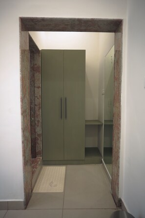 Deluxe Double Room, City View | Desk, free WiFi