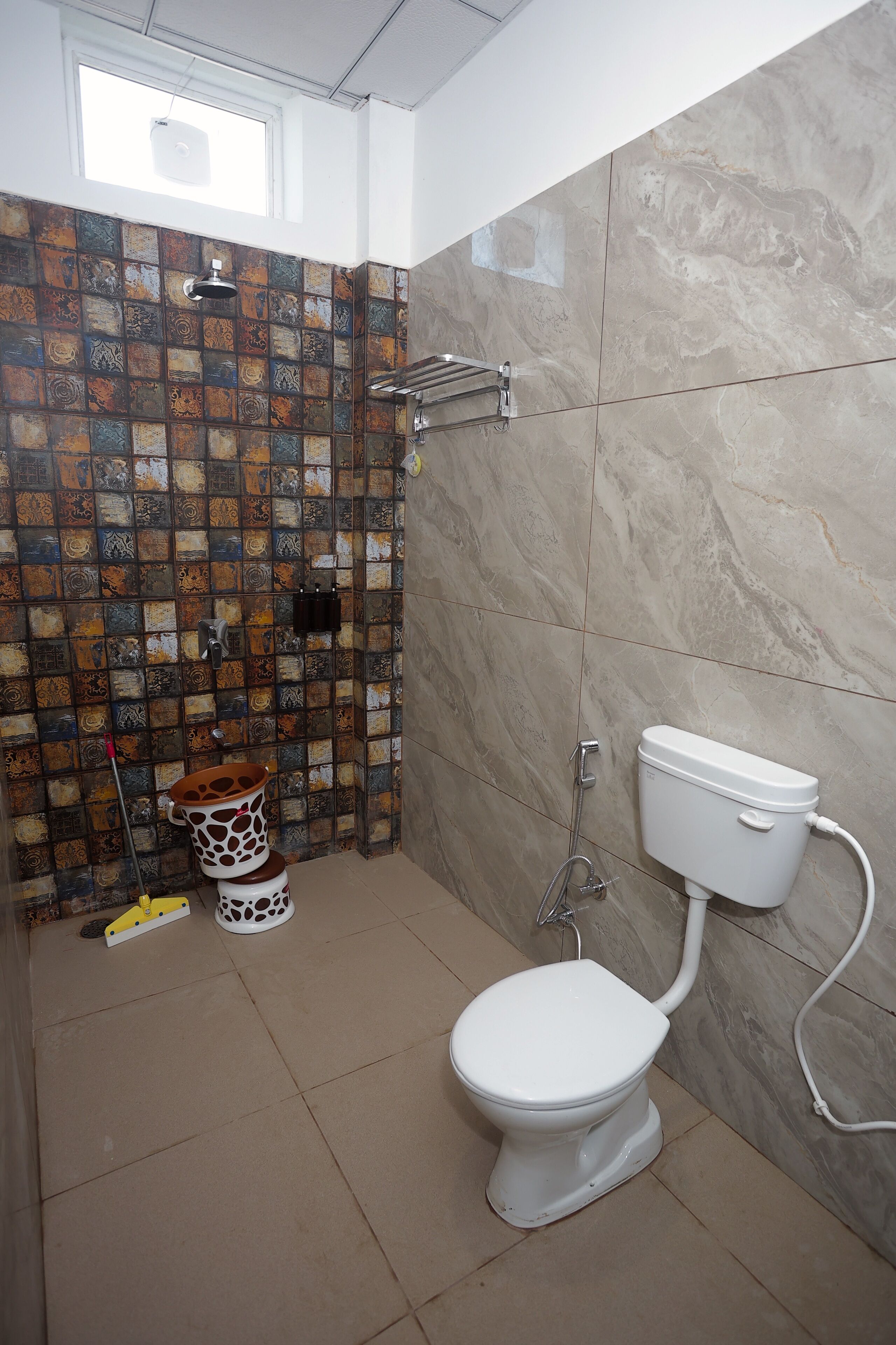 Shower, free toiletries, towels, soap