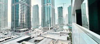 Cosmos Living Delightful Studio