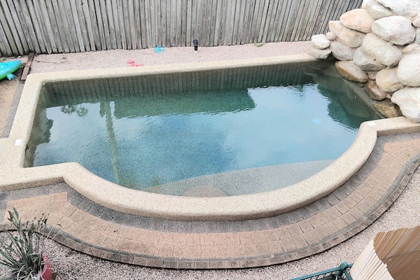 Salt water swimming pool