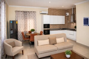 Apartment, 2 Bedrooms, Non Smoking, Kitchen | Living area - DK ESTATES (Accra)