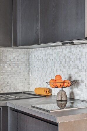 City Apartment, 1 Double Bed, Non Smoking, City View | Private kitchen | Espresso maker, coffee/tea maker, electric kettle, toaster