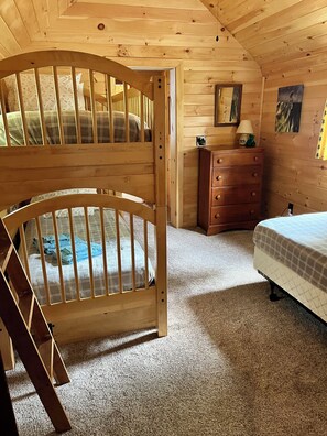 7 bedrooms, iron/ironing board, WiFi, bed sheets