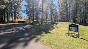 Property grounds - Hotel-Style, King Bed, Ground Floor Condo-331B (Bend)