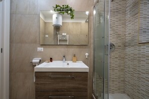 Shower, bidet