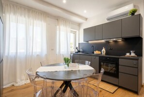 Dining - Sparano mood 170 - central cozy stay (Bari)