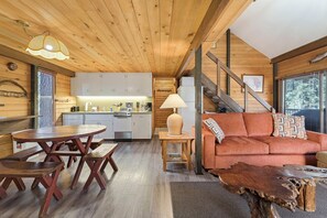 Smart TV, fireplace - Cluster Cabin 13 - SHARC! Rustic Cabin, Location Close to River Access (Sunriver)
