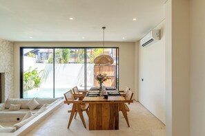 Villa, 2 Bedrooms, Private Pool | In-room dining