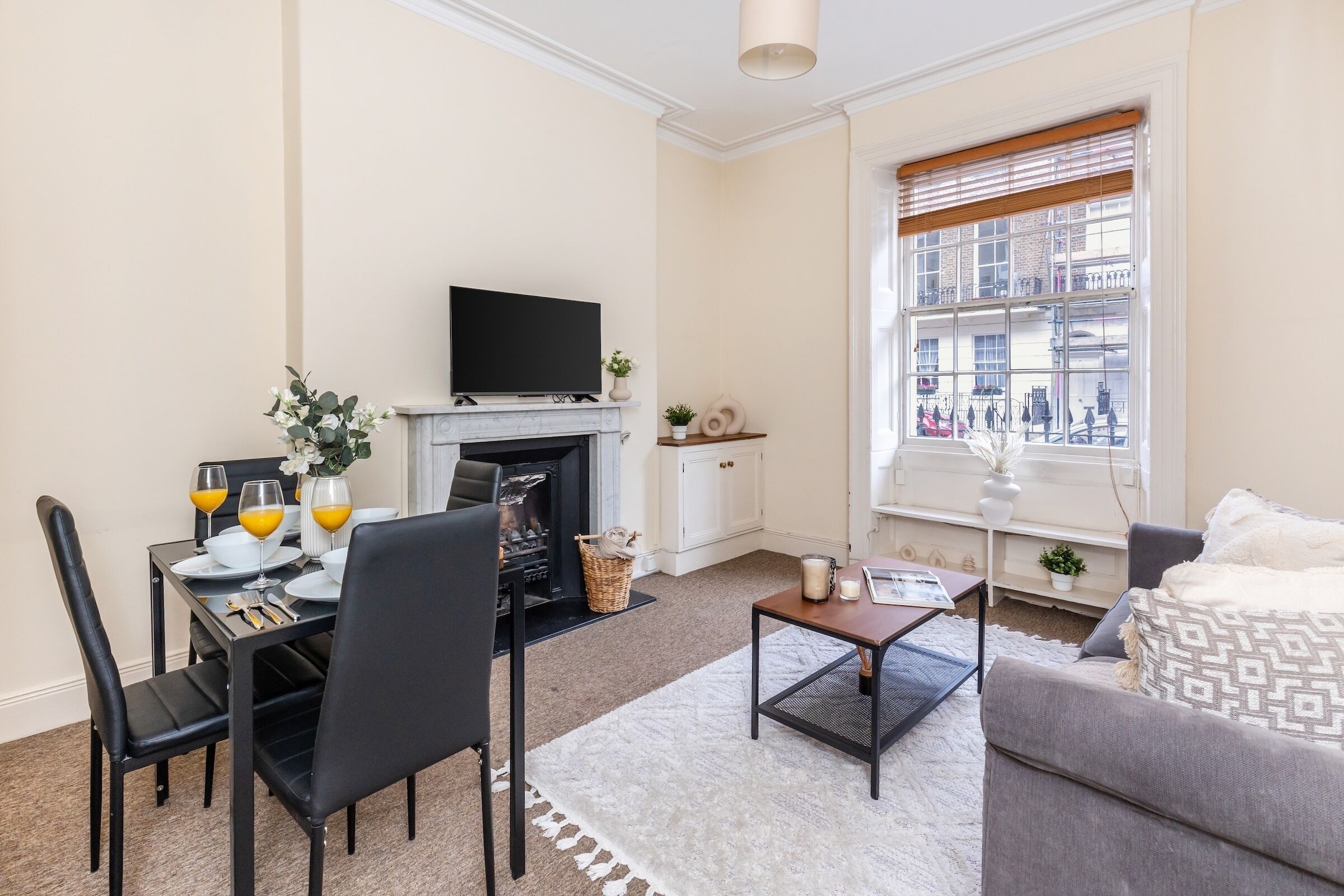 40-inch Smart TV with satellite channels