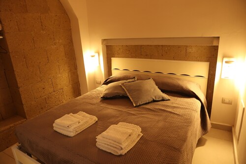 Cimabue Cave Holiday House Caserta a stone's throw from the Royal Palace