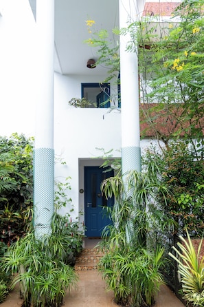 Apartment, Balcony, Garden View | Garden view - El Tesoro-II J3  (Mapusa)