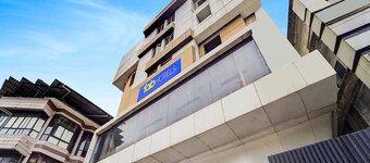 Fabhotel Holiday Park