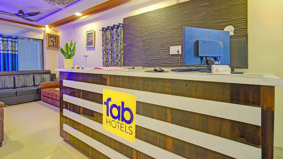 Fabhotel White Ridge