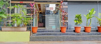 Fabhotel White Ridge