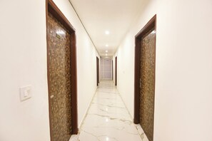 Lobby - Fabhotel Scorpion Inn (New Delhi)