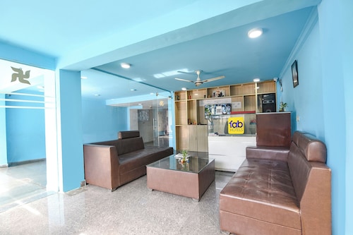 Fabhotel The New Moon