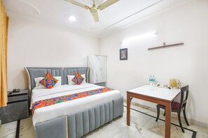 Deluxe Room | Egyptian cotton sheets, premium bedding, free WiFi, bed sheets