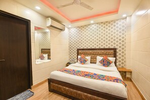 Habitación Deluxe | Sábanas de algodón egipcio, ropa de cama de alta calidad, caja fuerte