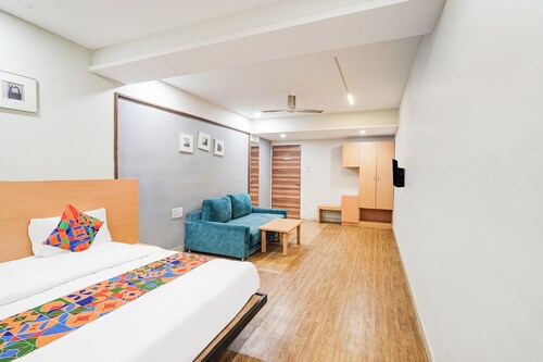 Fabhotel The Park View