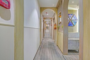 Lobby - Fabhotel Blu Rooms (Surat)