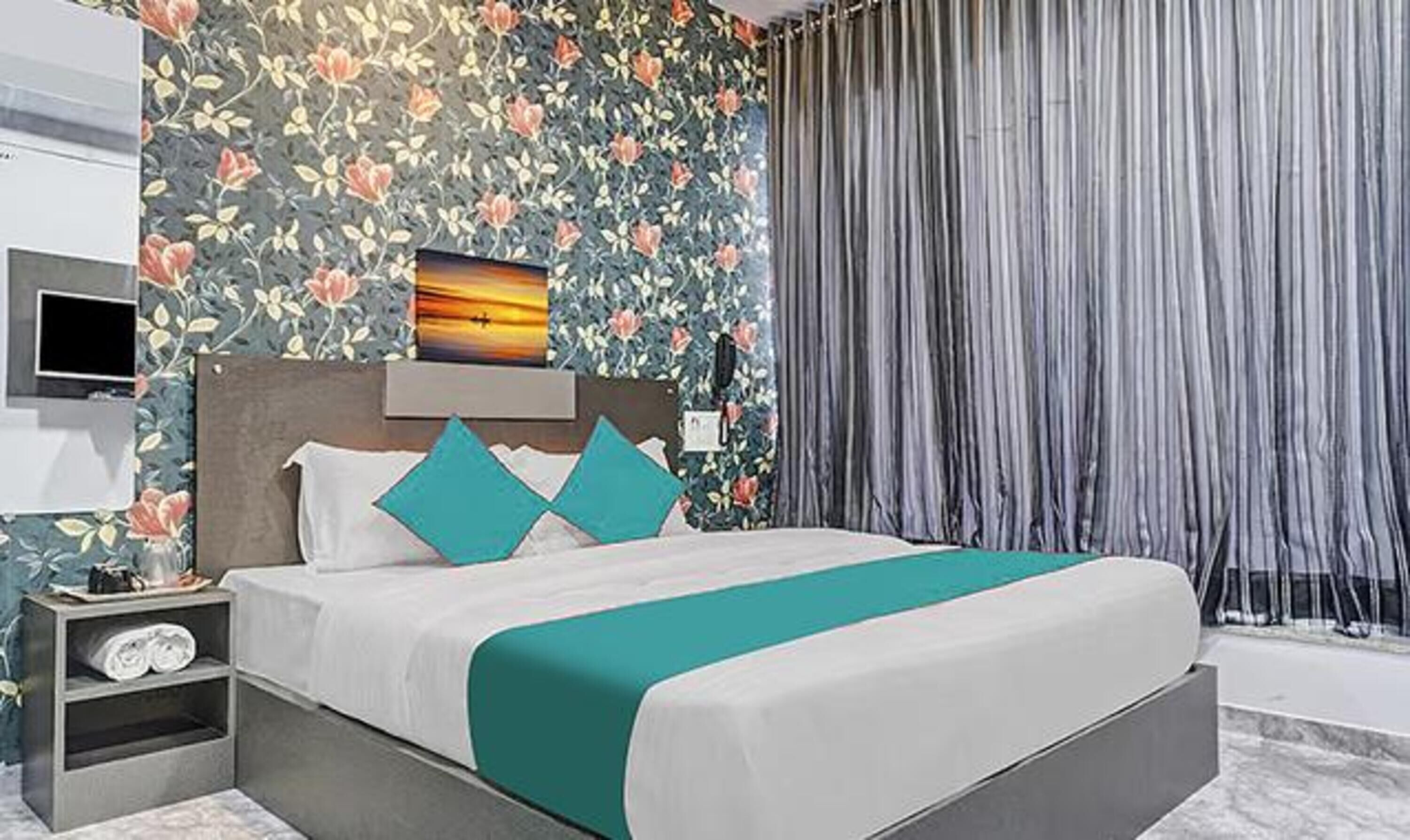 Deluxe Room | Egyptian cotton sheets, premium bedding, in-room safe, free WiFi