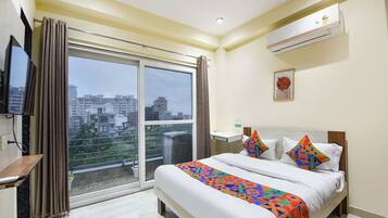 Premium Room | Egyptian cotton sheets, premium bedding, in-room safe, free WiFi
