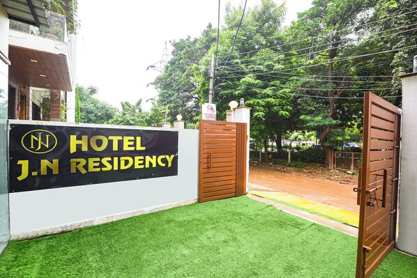 Interior entrance - Fabhotel Jn Residency (Gurugram)