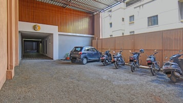 免费自助停车