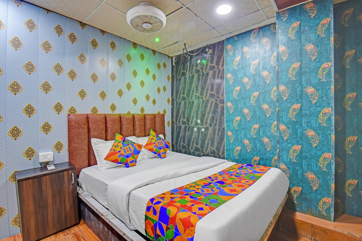 Habitación Deluxe | Sábanas de algodón egipcio, ropa de cama de alta calidad, caja fuerte