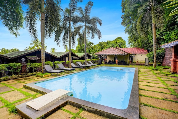 Una piscina techada