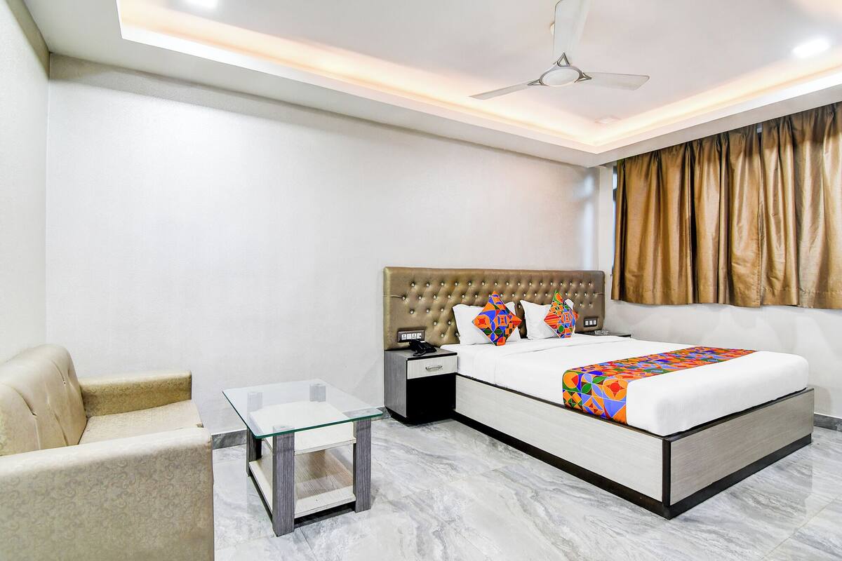 Executive kamer | Lakens van Egyptisch katoen, luxe beddengoed, een kluis op de kamer