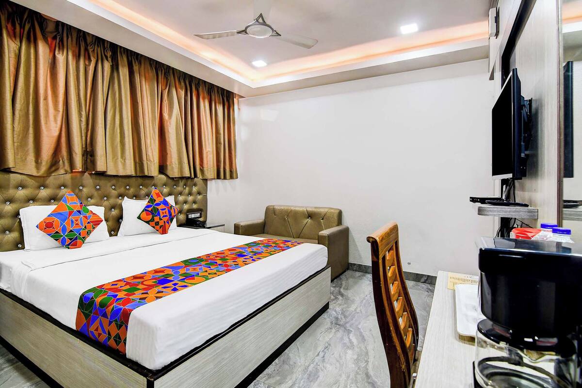 Deluxe kamer | Lakens van Egyptisch katoen, luxe beddengoed, een kluis op de kamer