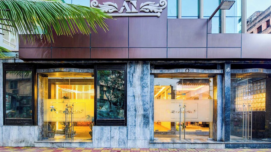 Fabhotel Aafreen International