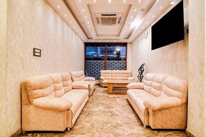 Lobby sitting area - Fabhotel Aafreen International (Kolkata)