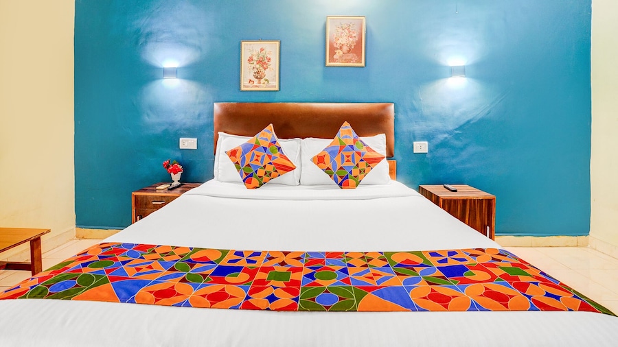 Fabexpress Elvin Balaji Beach Palace