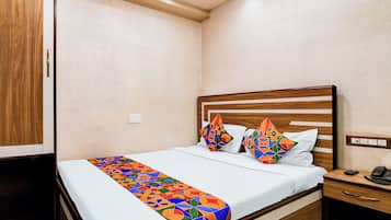 Deluxe Room | Egyptian cotton sheets, premium bedding, in-room safe, free WiFi