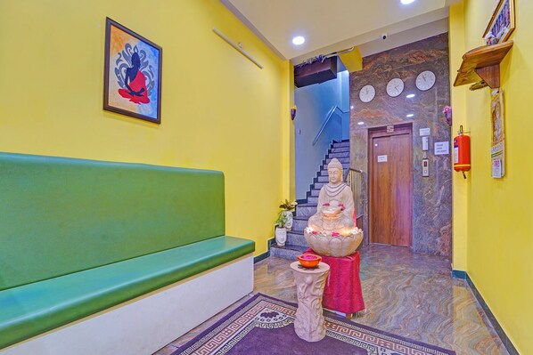 Coin salon dans le hall