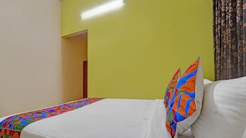 Egyptian cotton sheets, premium bedding, in-room safe, free WiFi