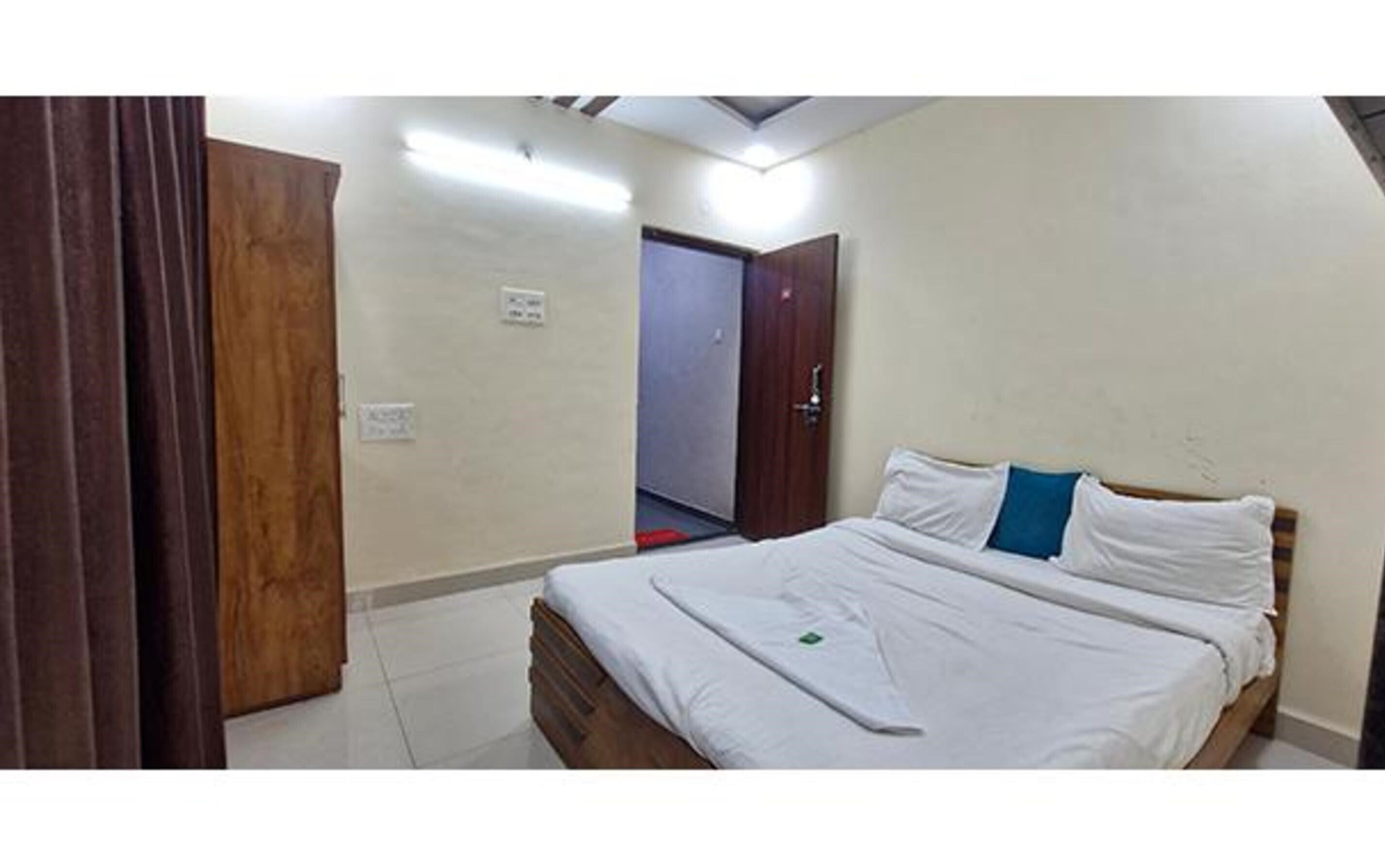 豪華客房 | 埃及棉床單、高級寢具、客房內保險箱、免費無線上網