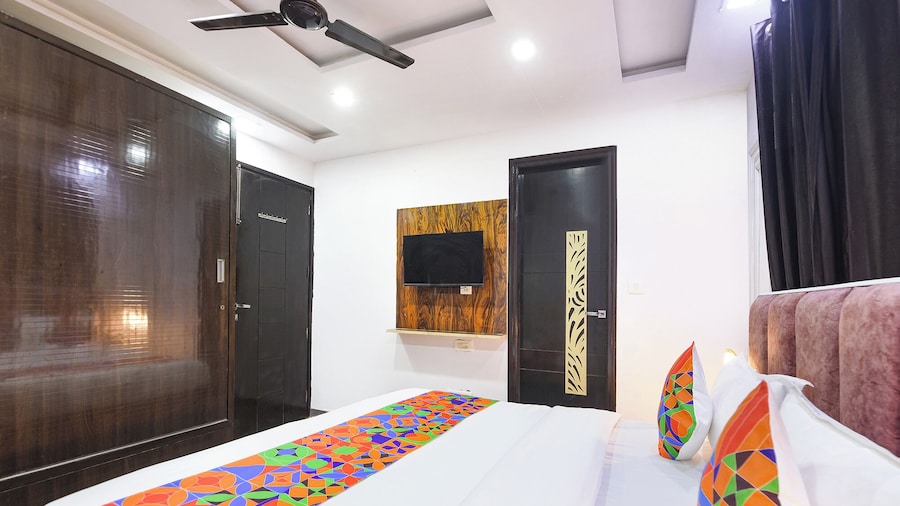 Fabhotel Celebration Home