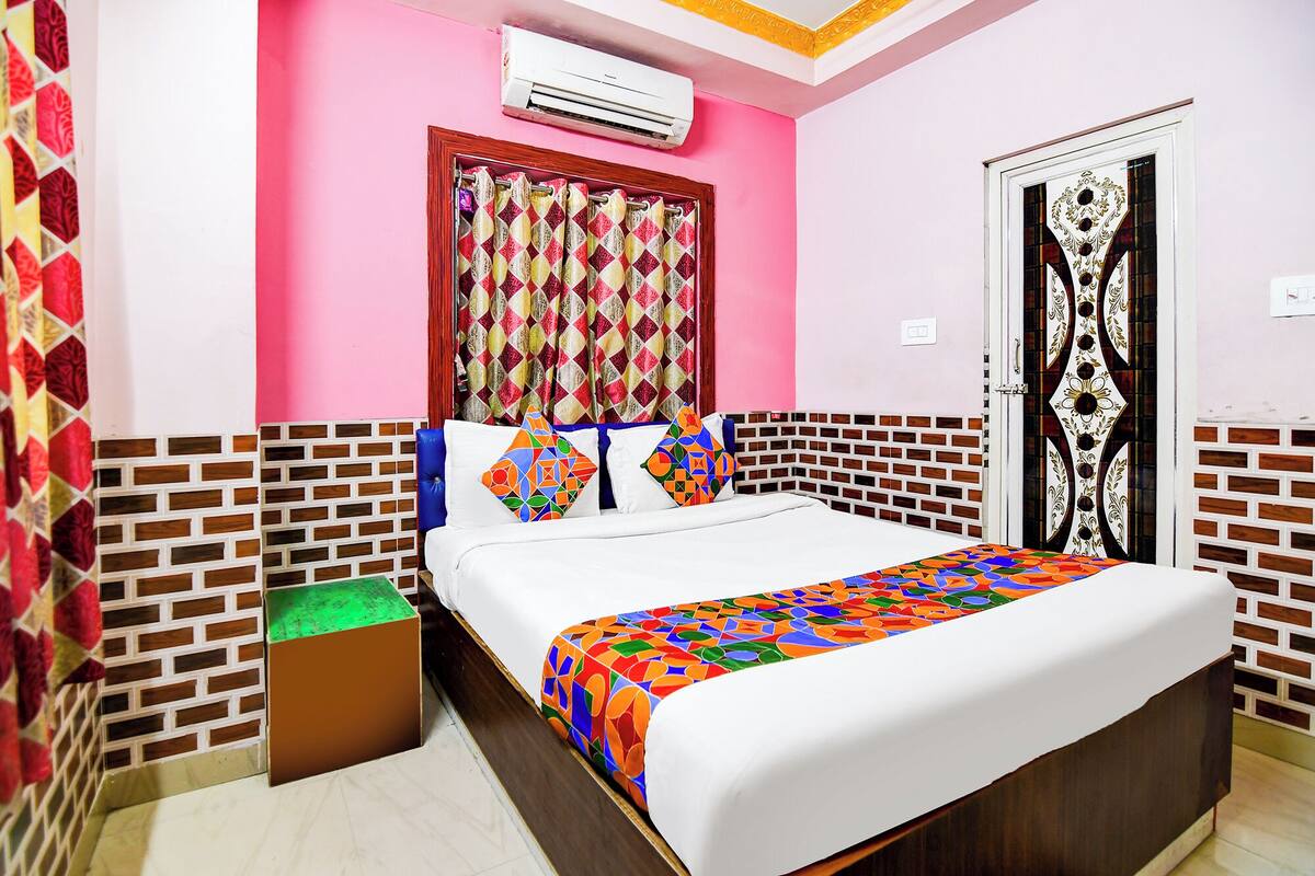 Deluxe Room | Egyptian cotton sheets, premium bedding, in-room safe, free WiFi