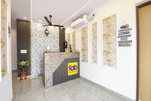 Fabhotel Ab Residency