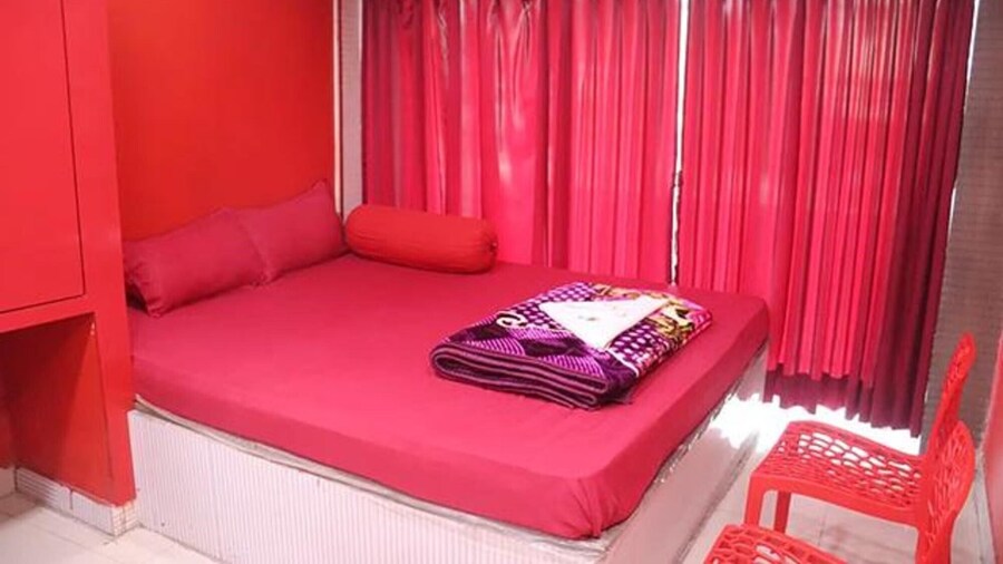 Fabhotel Rose