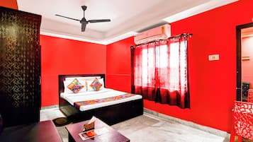 Executive Room | Egyptian cotton sheets, premium bedding, in-room safe, free WiFi