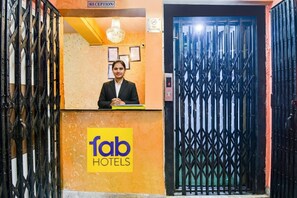 Reception - Fabhotel Rose (Barasat)