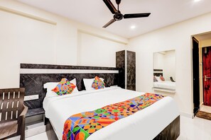 Egyptian cotton sheets, premium bedding, in-room safe, free WiFi - Fabhotel Sri Lakshmi Sea Grand (Visakhapatnam)