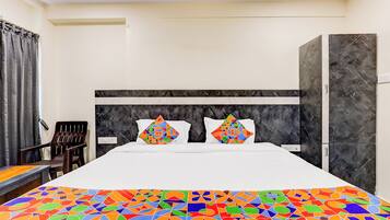 Habitación Deluxe | Sábanas de algodón egipcio, ropa de cama de alta calidad, caja fuerte