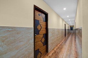 Lobby - Fabhotel Star Light B (Visakhapatnam)